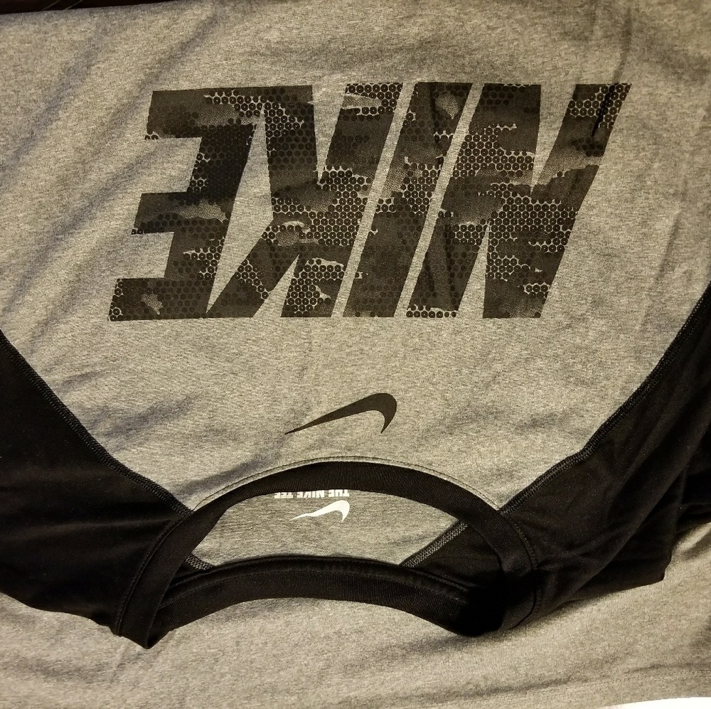 Dri fit size large baseball tee